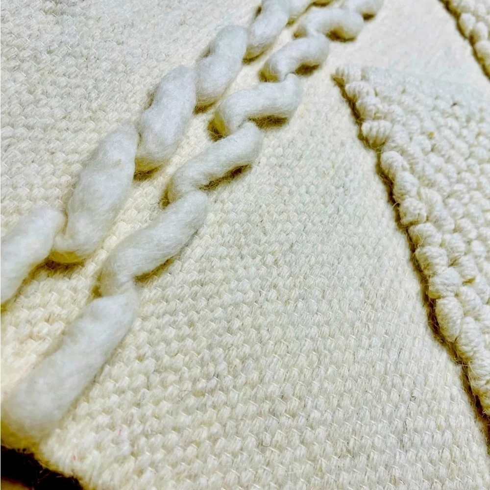 Pier 1 Macrame Woven Tapestry Wall Hanging with Gold Sequin Accents Boho Chunky